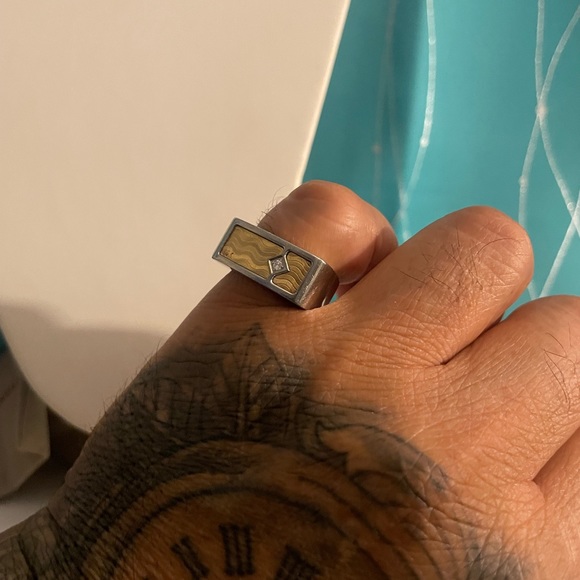 Ring - Picture 2 of 4